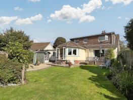 2, Kenmeade Close, Shipham, Winscombe BS25 1TS