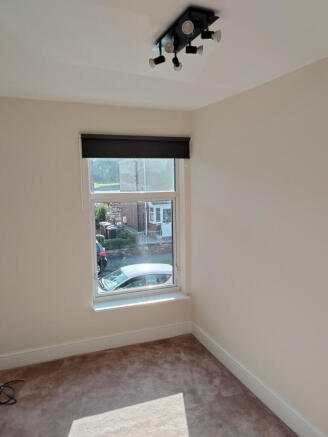 2 bed Semi-Detached to rent Image 8