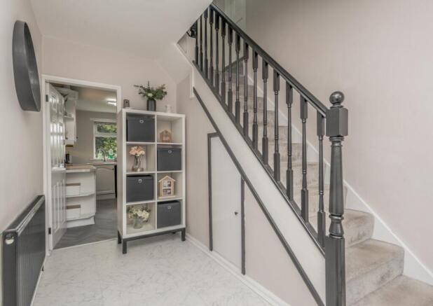 4 bed Semi-Detached for sale Image 4