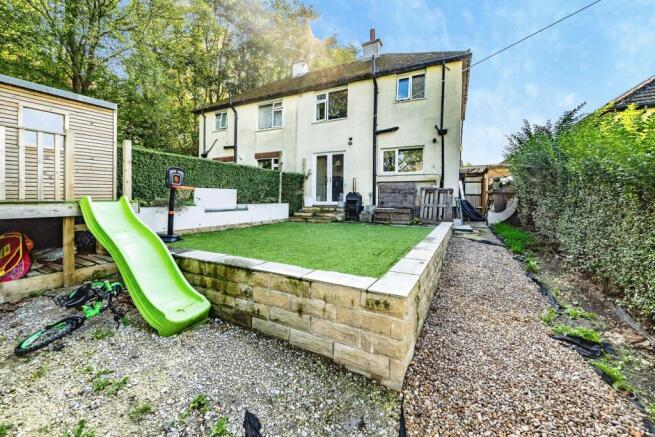 3 bed Semi-Detached for sale Image 2
