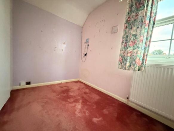 3 bed Semi-Detached to rent Image 10