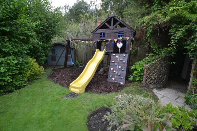 SECRET GARDEN