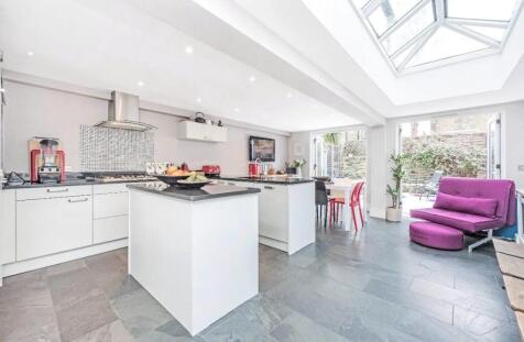 Breer Street, Fulham, London, SW6
