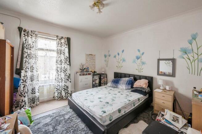 2 bed Terraced for sale Image 8