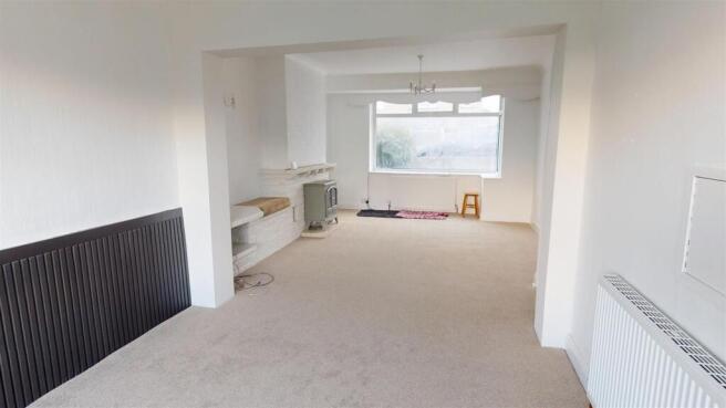 3 bed Semi-Detached to rent Image 4