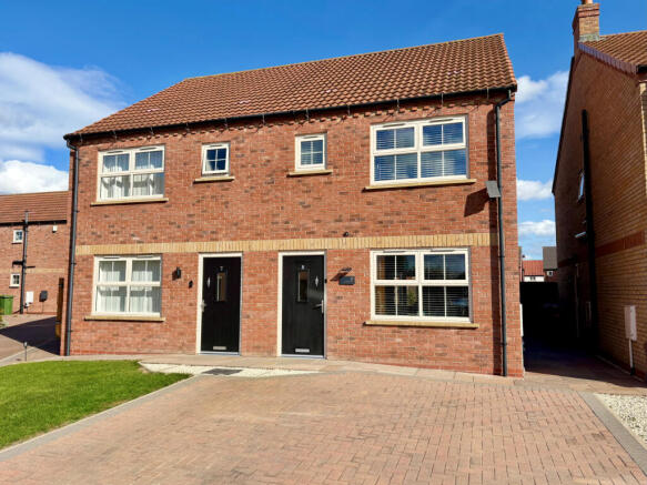 3 Bedroom Semi Detached for Sale