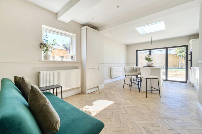 Beecroft Way, Dunstable, Bedfordshire photo 4