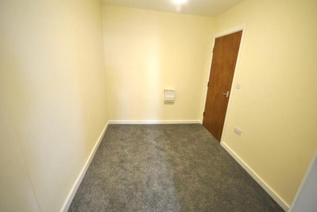 1 bed Apartment to rent Image 5