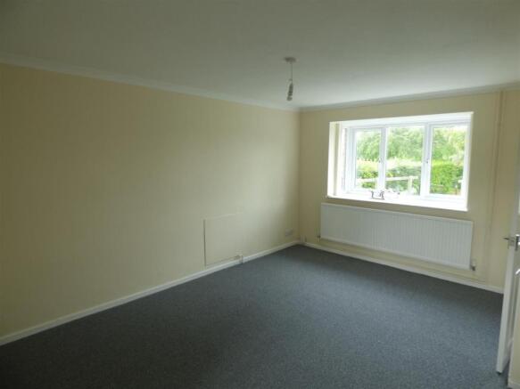 Living Room.JPG