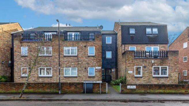 Flat 3, 79 Devonshire Road, Colliers Wood, London, SW19 2EW