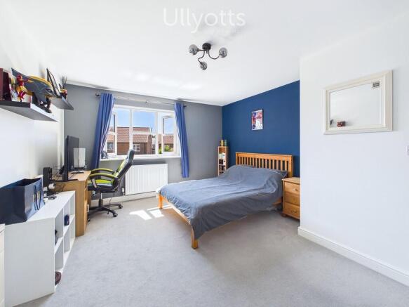 4 bed Detached for sale Image 11