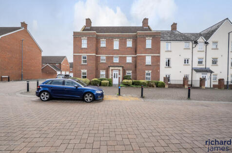 Haydon End, Swindon, SN25 1SR