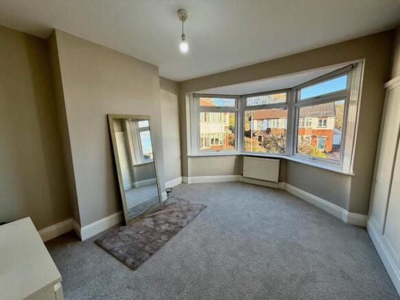 3 bed Semi-Detached to rent Image 10