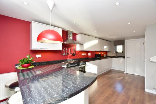 Kitchen/Living Area