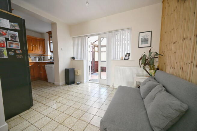 3 bed Semi-Detached for sale Image 7
