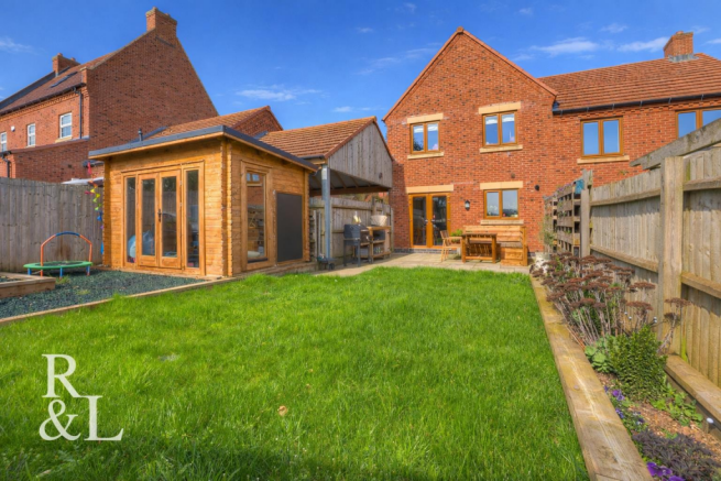 7 Poplar Close (5).png