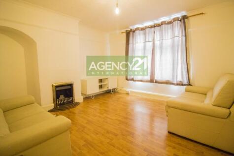 Highgrove, Dagenham, RM8