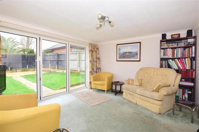 Sitting/ Dining Area