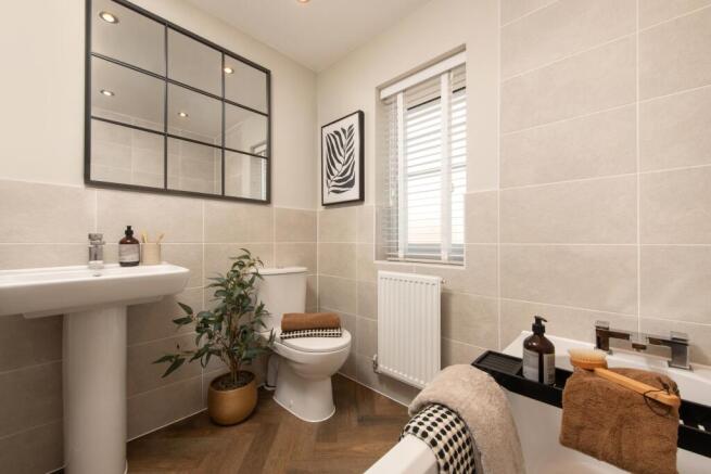 4 bed Detached for sale Image 10
