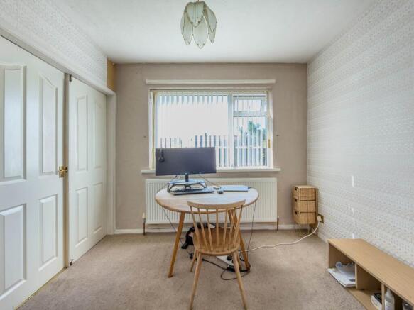 3 bed Semi-Detached for sale Image 8