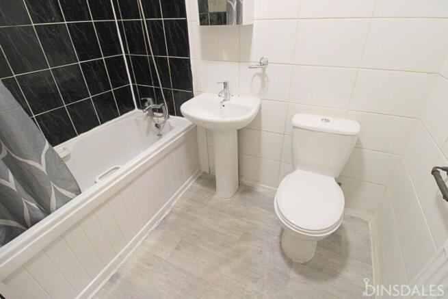 3 bed Terraced to rent Image 4