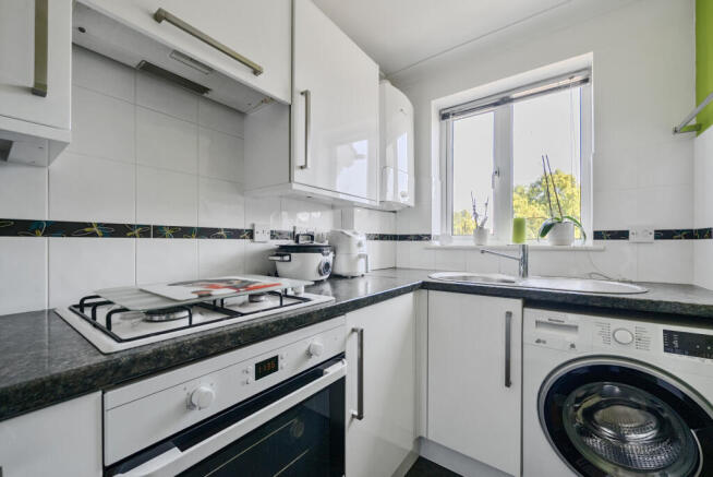 1335677-8-689f162...