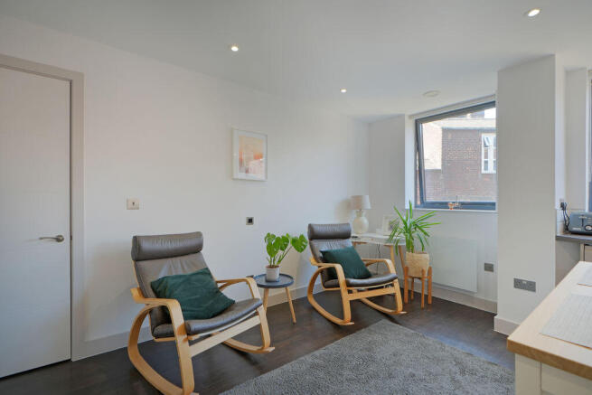 2 bed Apartment for sale Image 8