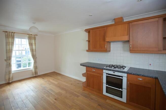4 GROVELY MEWS - BROCHURE PHOTO E.jpg