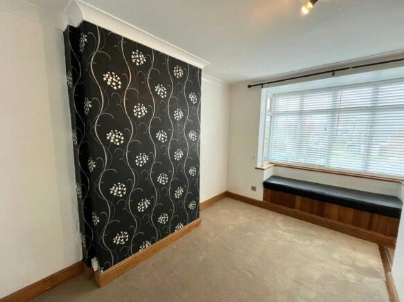 3 bed Semi-Detached for sale Image 10
