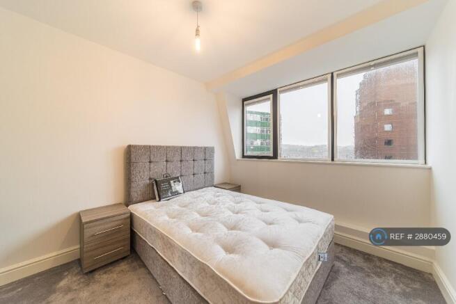 2 bed Flat to rent Image 6