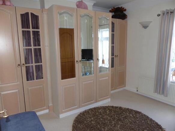 BEDROOM 3