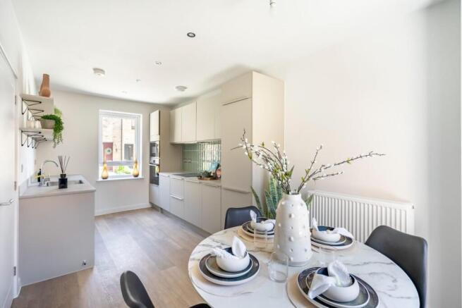 3 bed Semi-Detached for sale Image 6