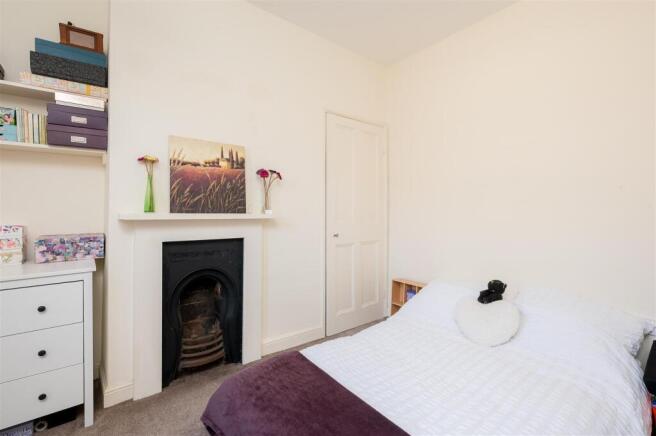 2 bed Terraced for sale Image 8