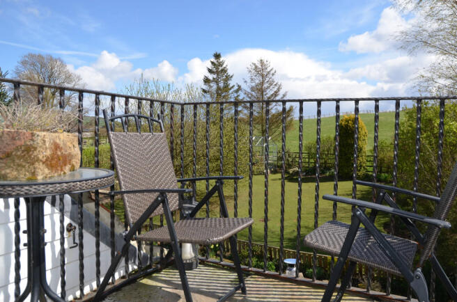 Master Bed Balcony 