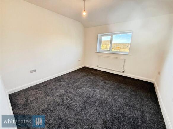 3 bed Semi-Detached for sale Image 8