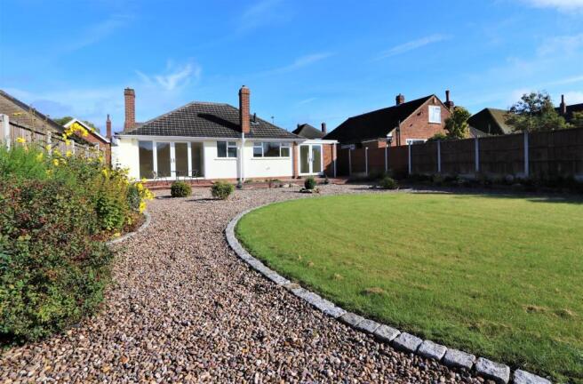 27rear garden IMG_3721.JPG
