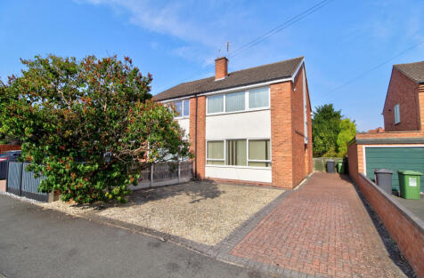 Land Oak Drive, Kidderminster, DY10