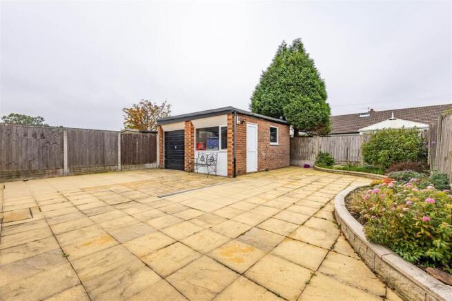 Poplar Close, Bamber Bridge, Preston photo 4