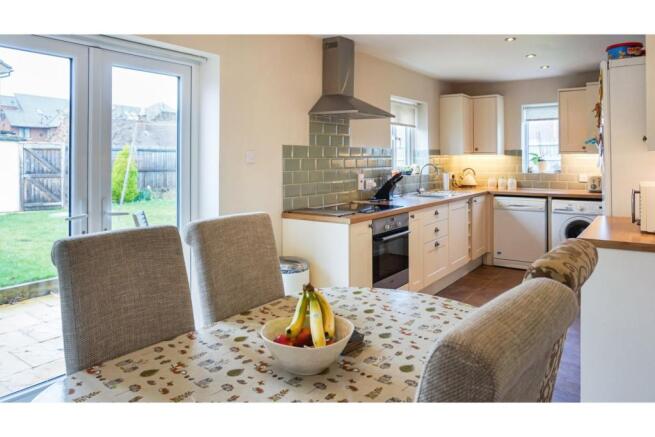 Kitchen/Breakfast