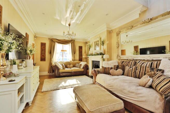 3 bed Detached for sale Image 4