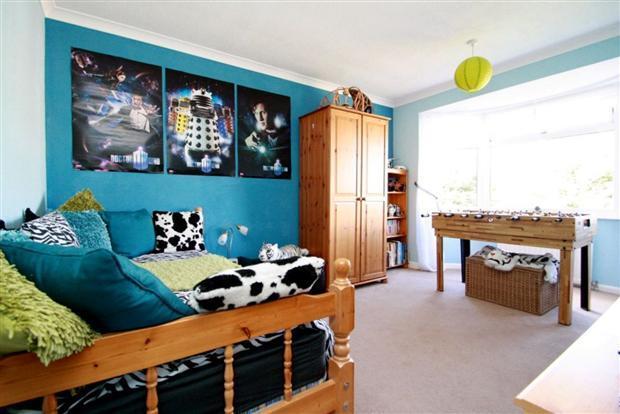 Photo 10