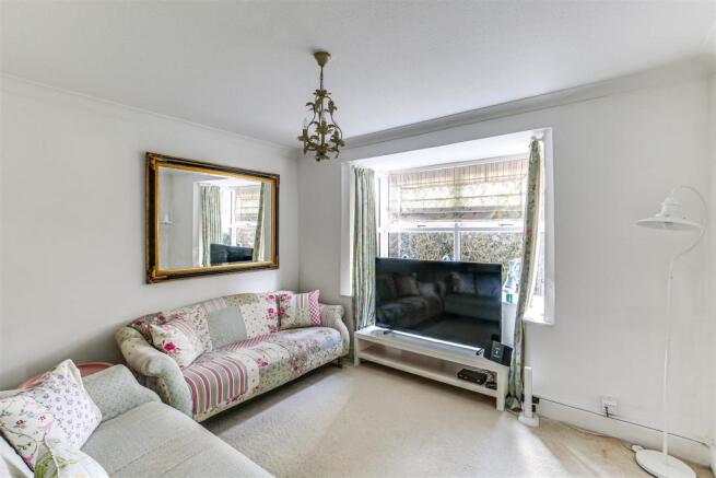 4 Reception Room.jpg