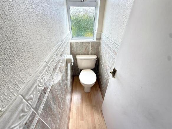 SEPARATE WC