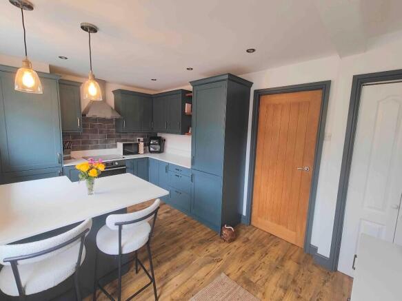 2 bed Terraced for sale Image 9