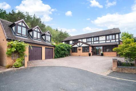 Troutbeck Drive, Lakeside, West Midlands, DY5