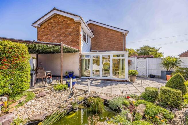Spinney Close, Cowplain-Small-PorticoMarketing-Nex