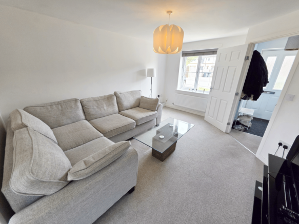 3 bed Semi-Detached for sale Image 4