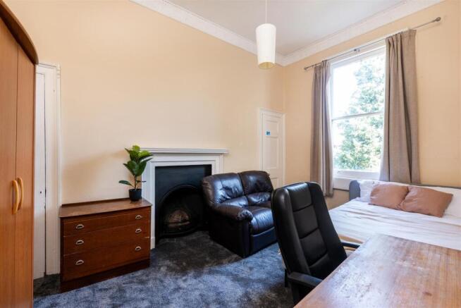 First Floor Flat, 6 Bathwick Street-5.jpg