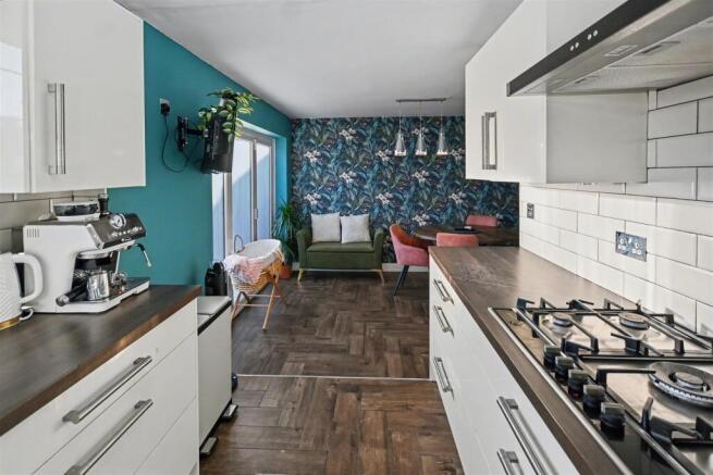 Kitchen / Diner