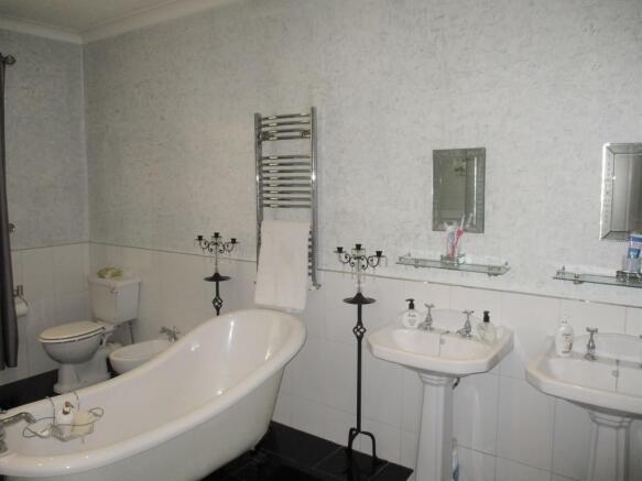 Photo 9